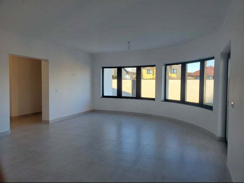 De vânzare,casă nouă pe strada Cuza Vodă 90A