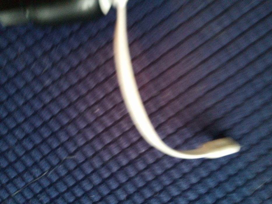 Incărcător universal