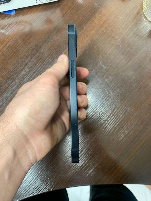 Айфон 13 в отличном состоянии