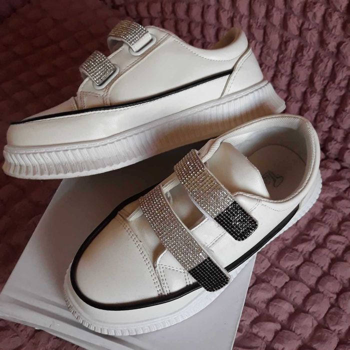 Спортни   Обувки