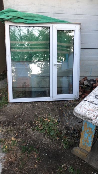 Продам пластиковую раму