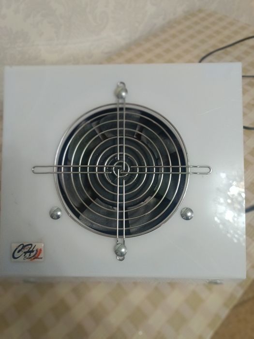 Продам пылесос для маникюра