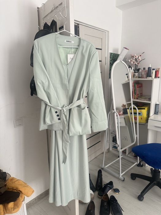 Продам Двойку женскую 46 размера