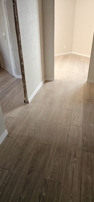 Укладка ламината, линолеум.