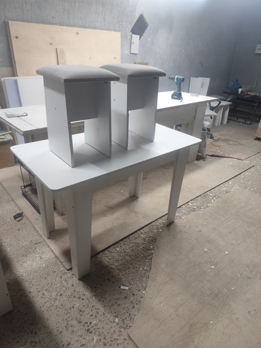 Кухонные столы, стулья