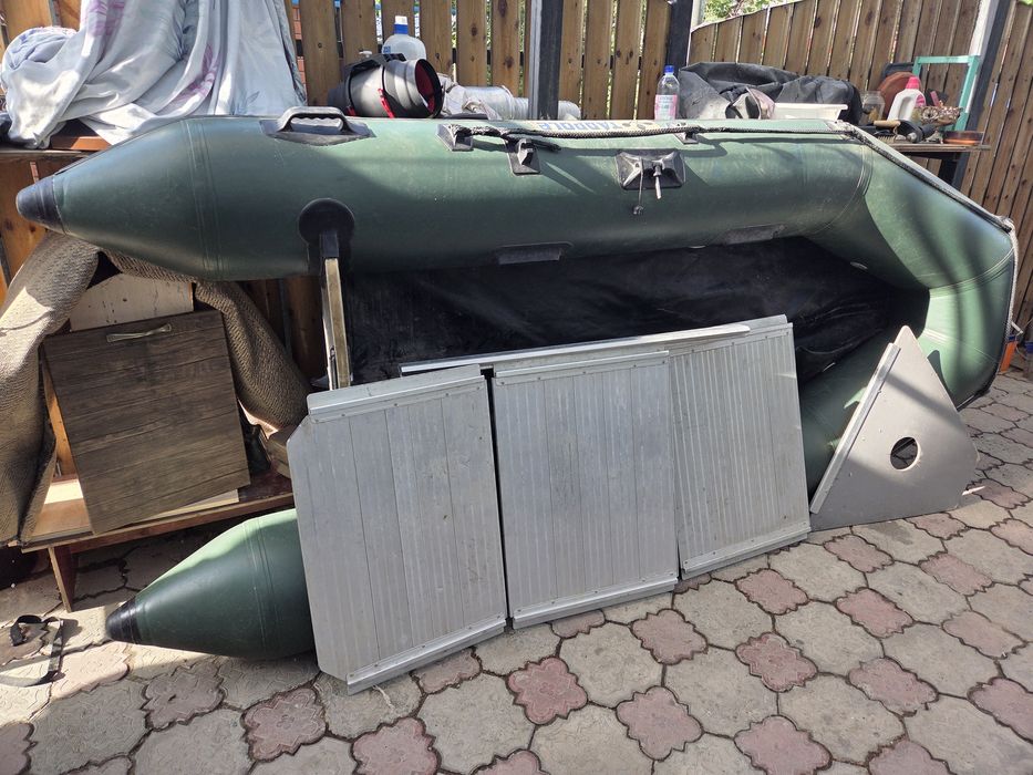 Продам лодку ПВХ