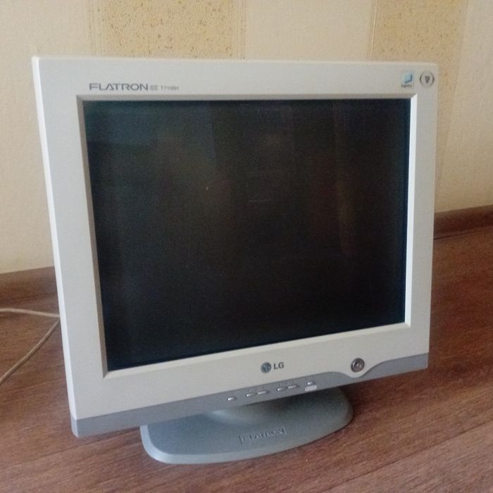 Монитор LG flatron