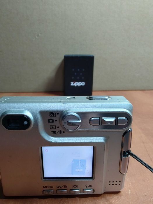 Aparat foto 2004 Konica Minolta Dimage Xg 3.2 MP functional