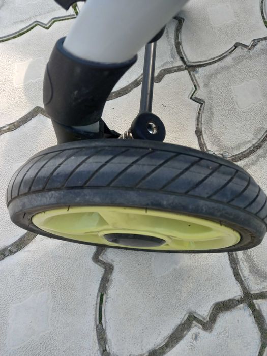 детская коляска в отличном состоянии