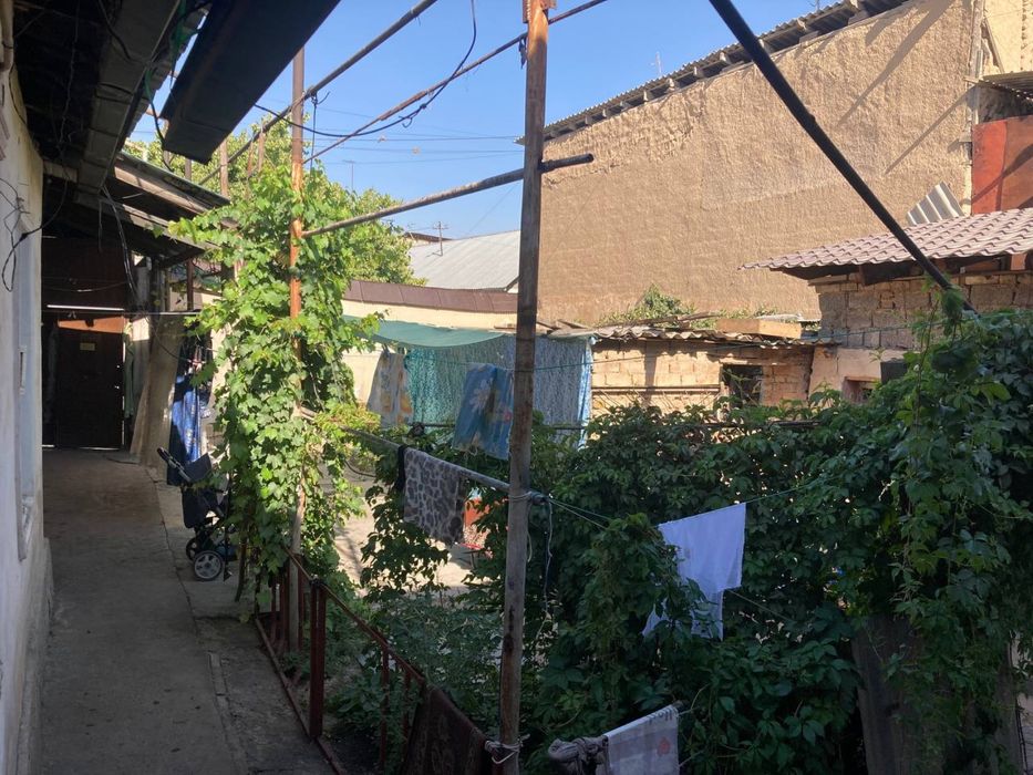 Ховли уй сотилади