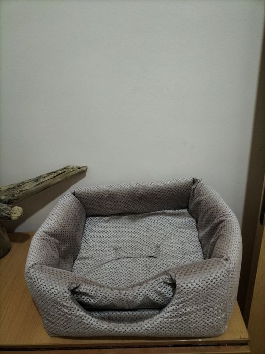 Домик  лежанка для кошки и собаки