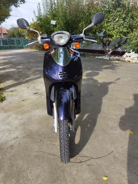 Vând  scuter Yamaha WHY