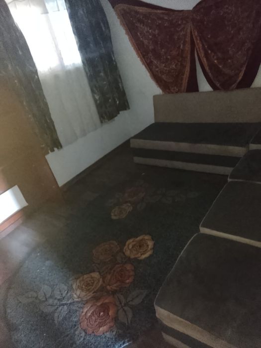 Închiriez casa la Movileni