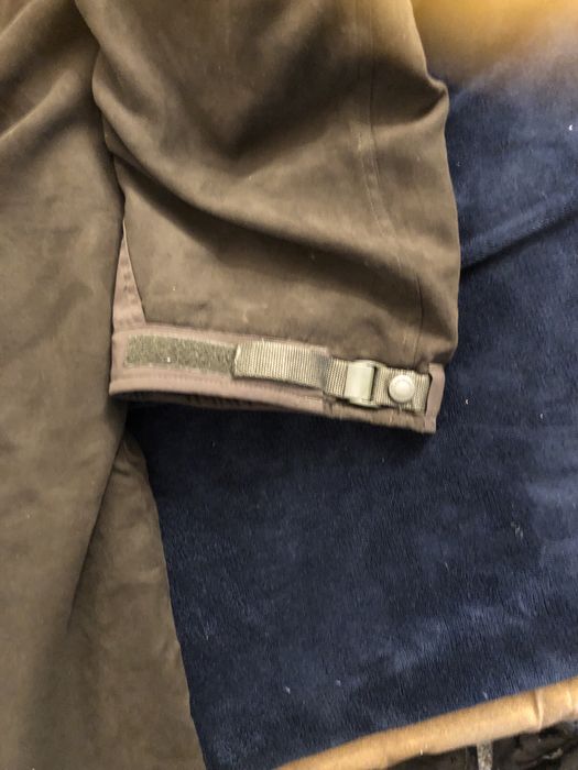 Vand pantaloni de vanatoare Pinewood