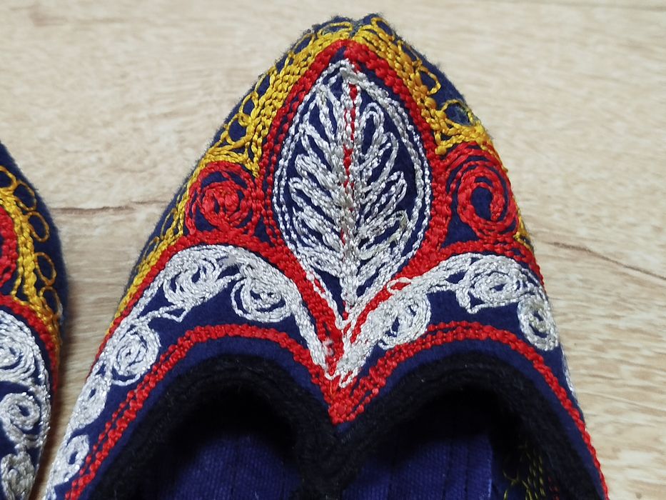 Уникални ръчно везани терлици