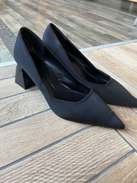 Дамски обувки ЗАРА 39номер