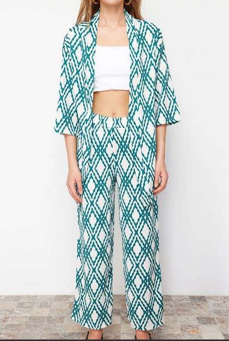 Дамски пролетен комплект