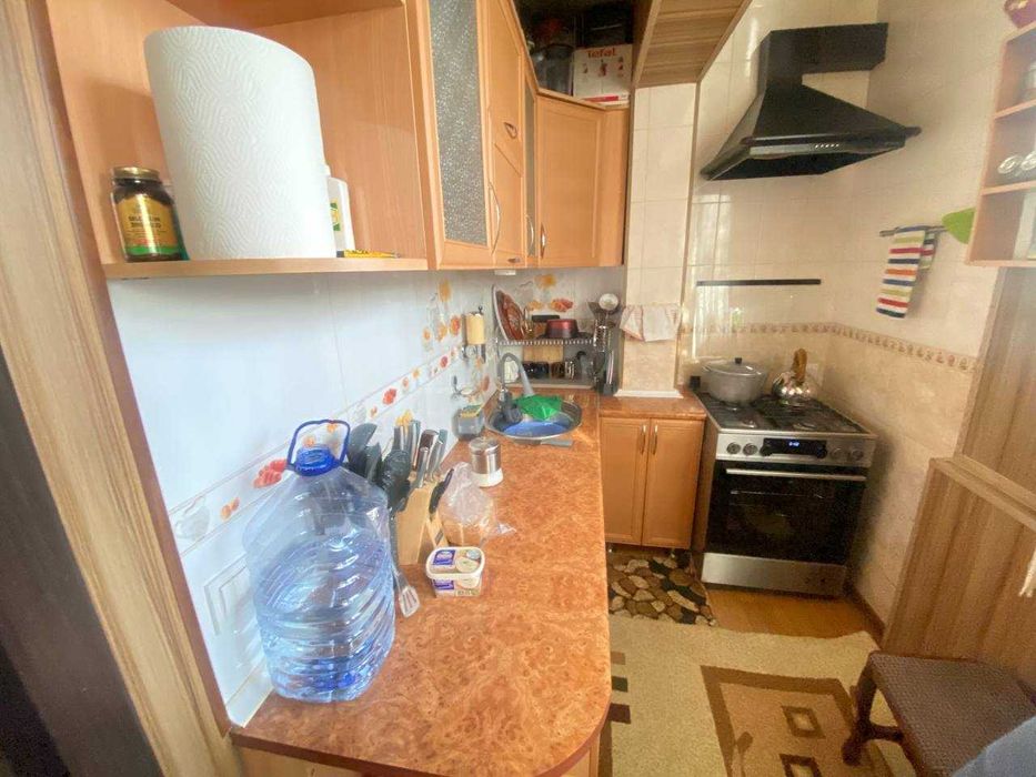 Продам квартиру ул. Бабура, корзинка Аэропорт  3/2/9  57м2