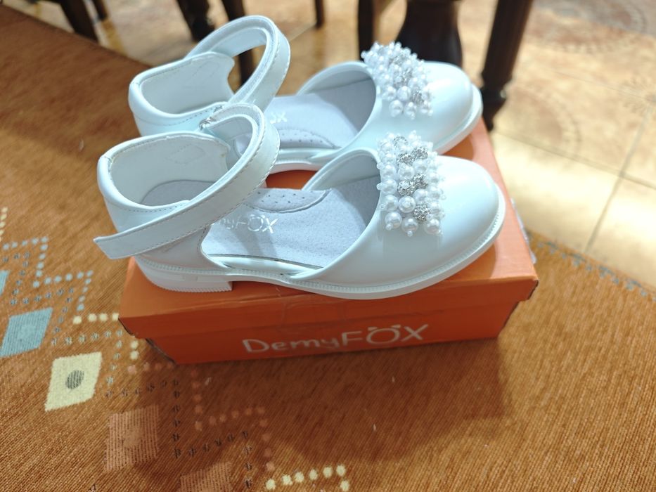 Нарядные туфли для маленьких принцесс