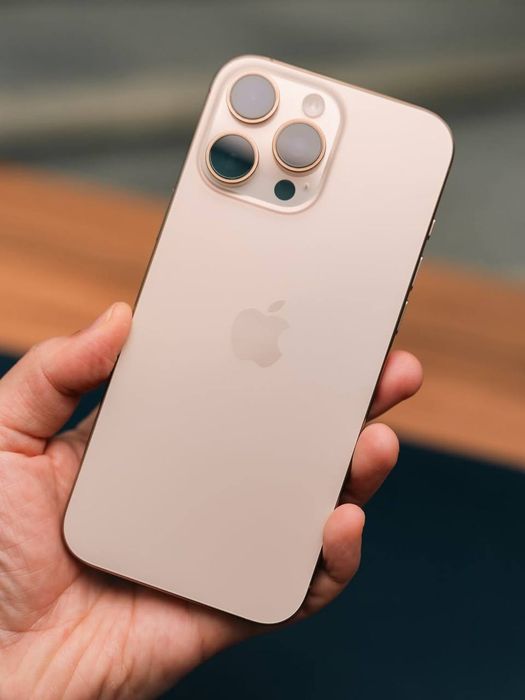 iPhone 16 Pro Max Desert Titanium 256gb