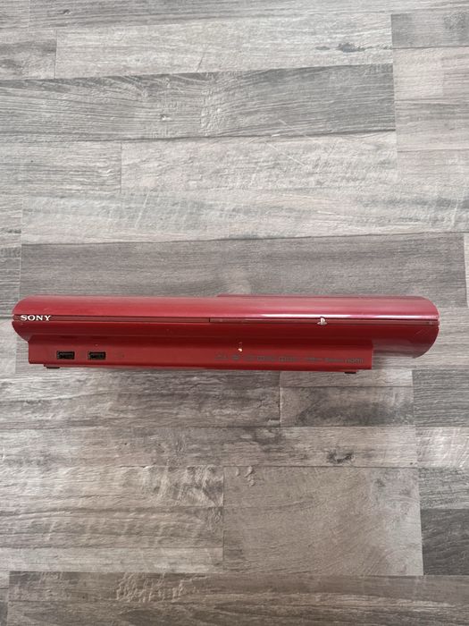 Продавам 2 PS3 slim