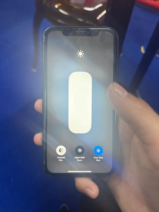 Айфон хр 64гб.