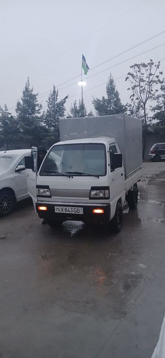 Hech qayerda aybi yuq garantya bir qoʻl minilgan