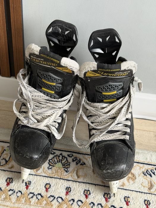 Продам коньки Bauer Supreme 2S Pro