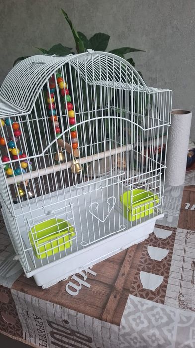 Продам клетку для попугаев