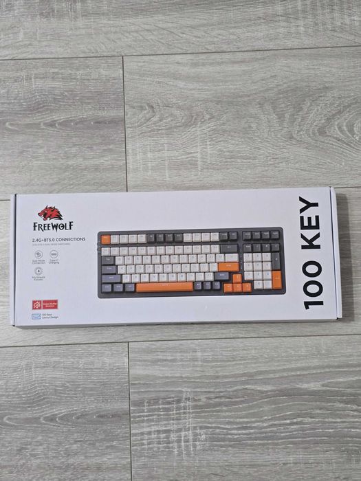 Tastatură mecanică FREEWOLF K8 – Wireless + RGB – Hot Swap