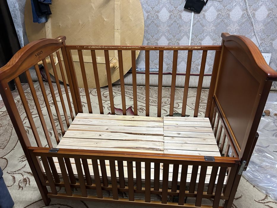 Продам детскую кроватку