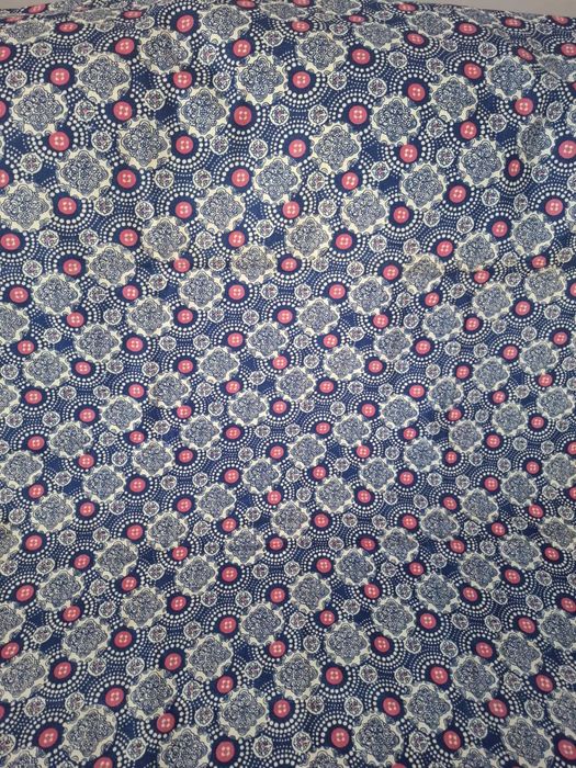 Различни качествени  Платове