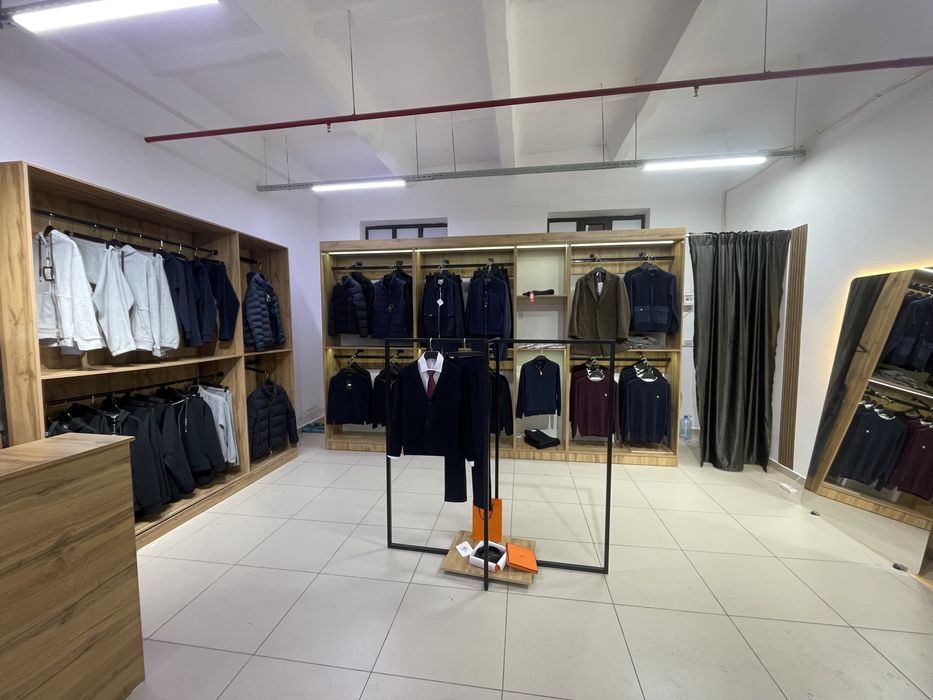 полка стеллаж для бутика