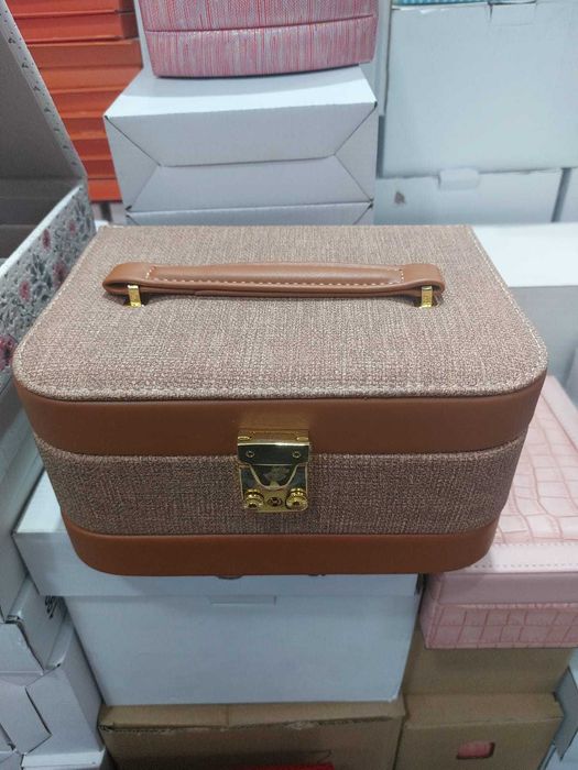 Шкатулка для косметики (Есть Яндекс Доставка)