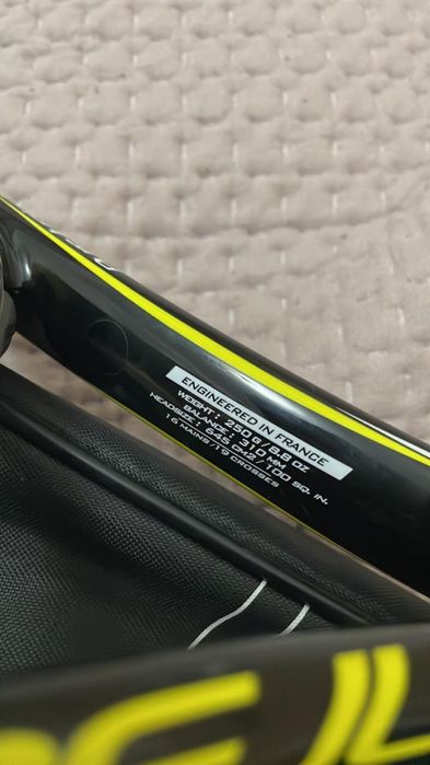 теннисная ракетка