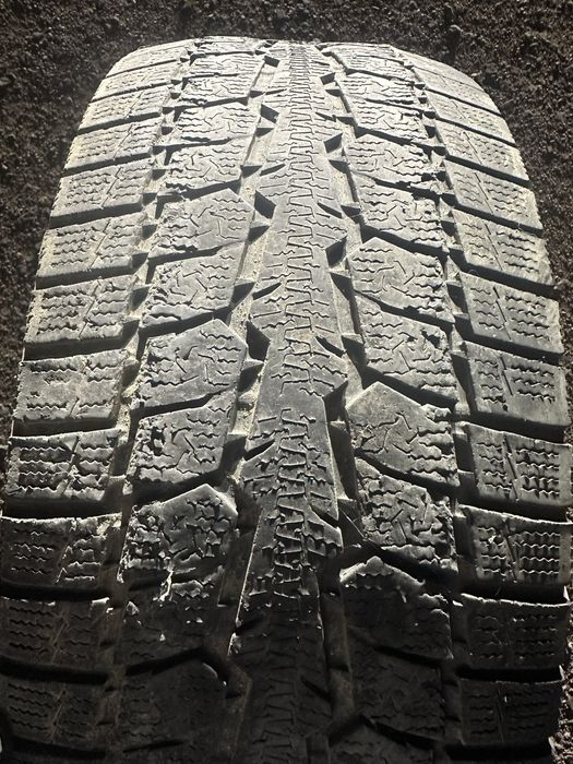 Авто шины 265/65R17 (8шт)
