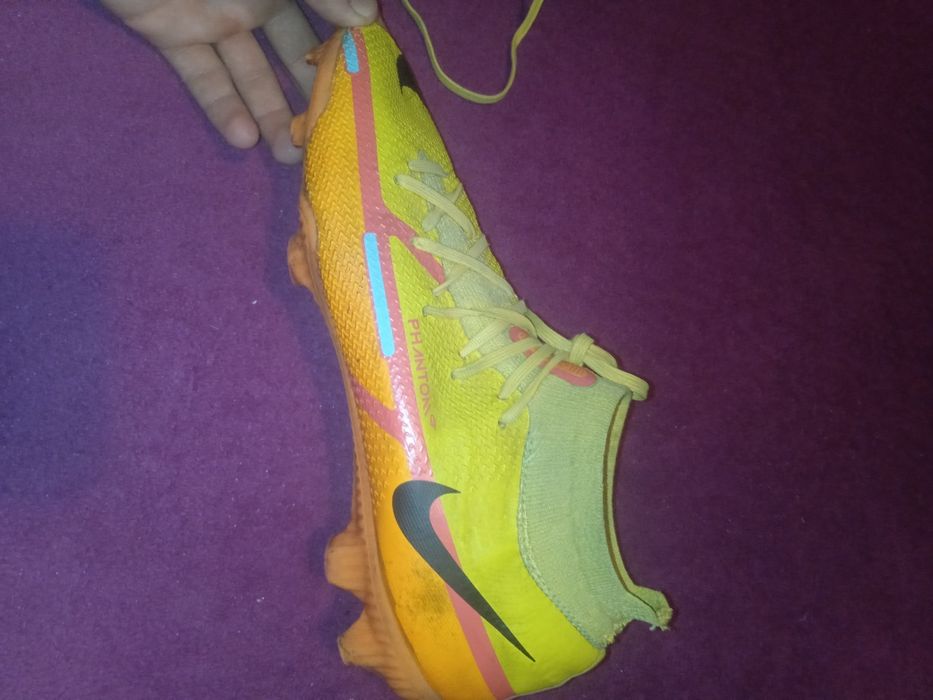 ghete de fotbal nike