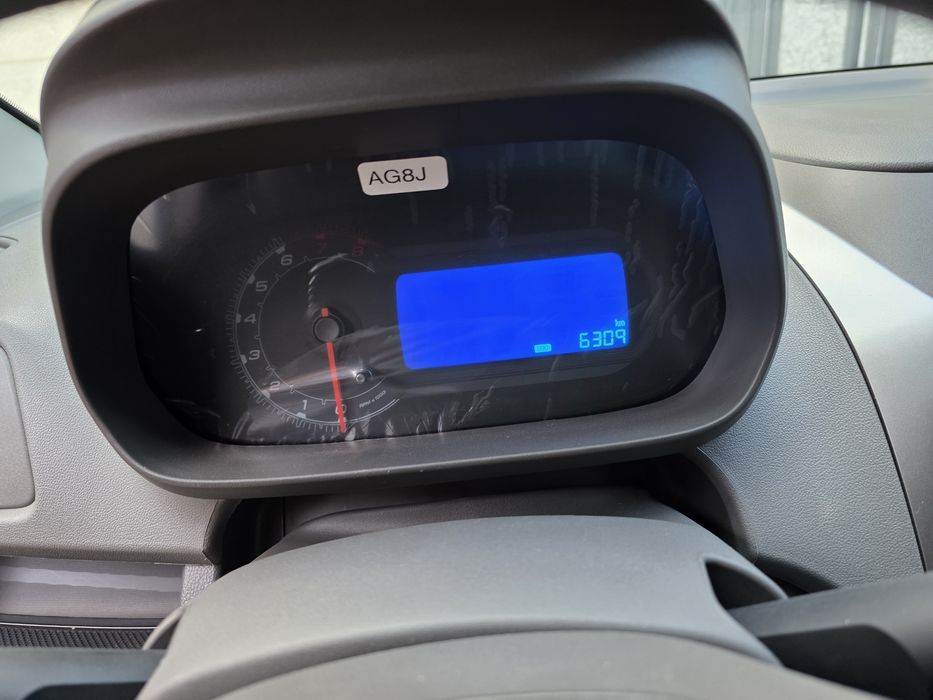 Chevrolet Cobalt 2025 — 10