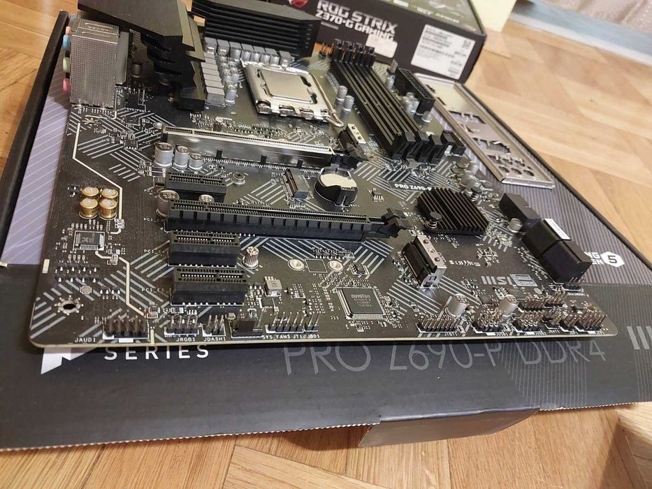 Intel Core i7 13700KF + MSI Pro Z690-P DDR4