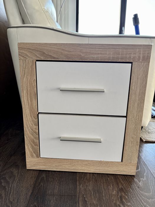 Noptiera cu 2 sertare JYSK