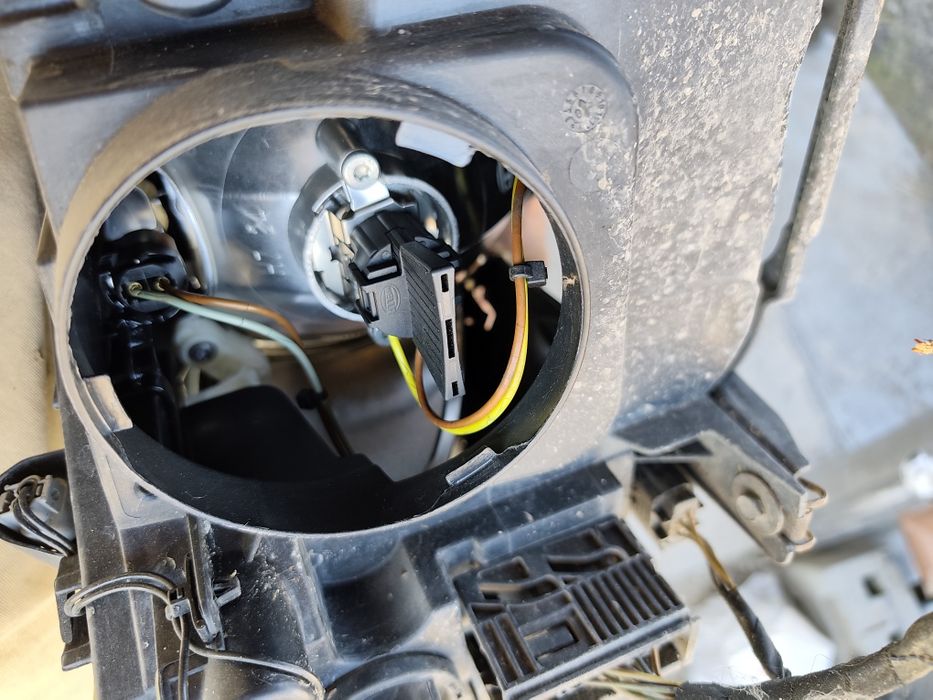 Фарове HELLA за БМВ Е60-520 - 2003 г.