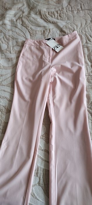 Панталон нов  на ZARA