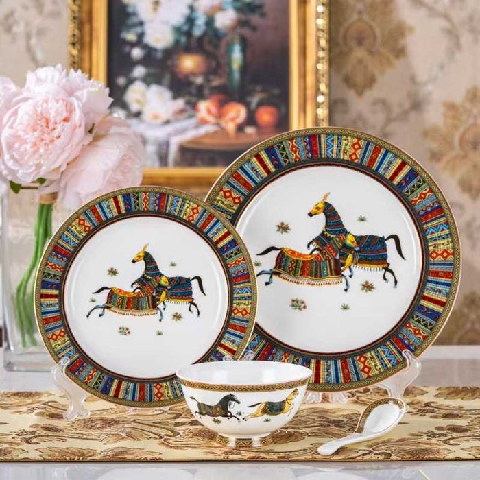 Лимитиран сервиз Hermès - подарък за специален повод