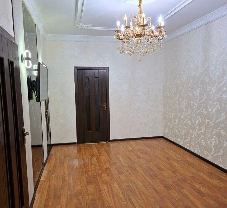 Юнусабад 8кв 3/4/4 Оринтир: школа-260