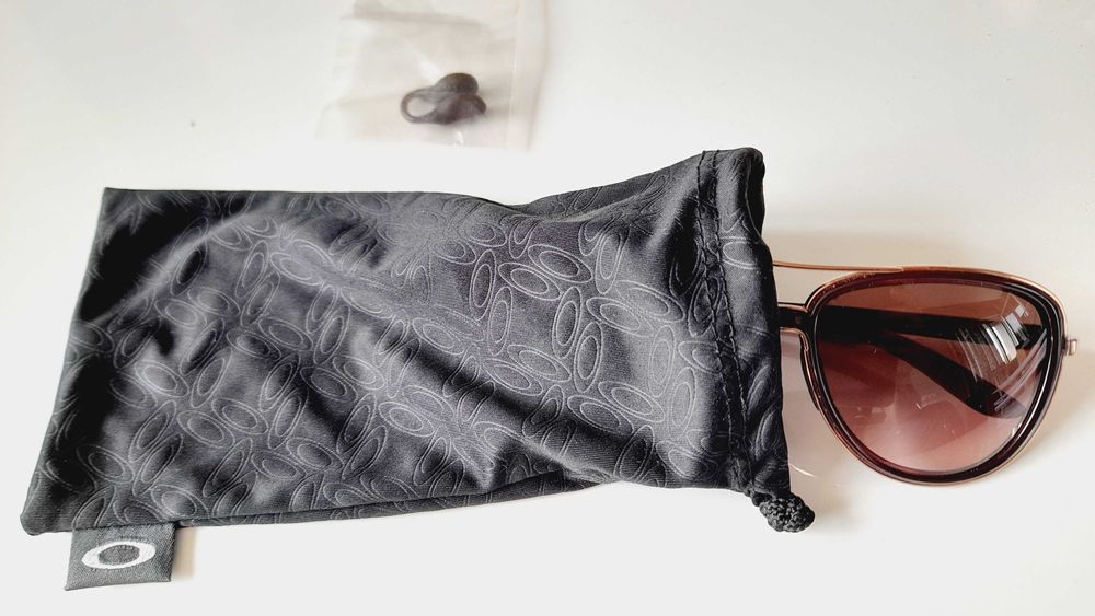 Слънчеви очила Oakley