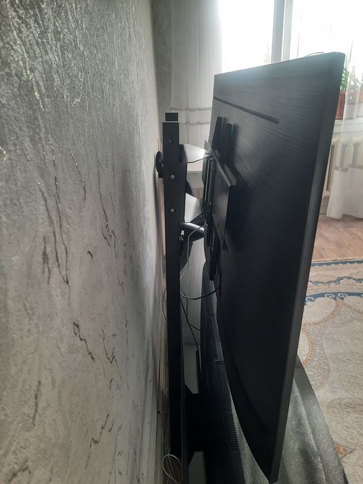 Продам тумбу под телевизор