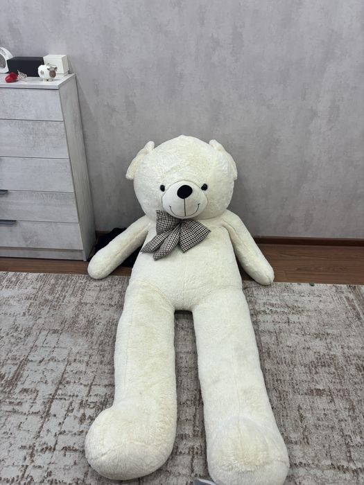 Медведь плюшевый