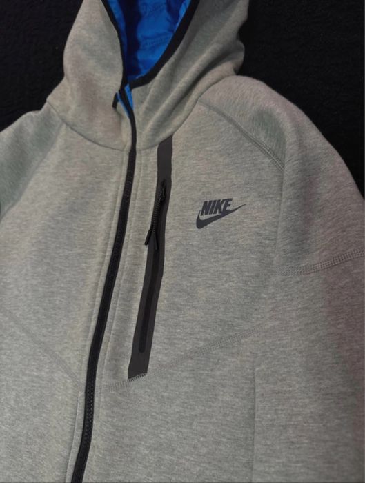 Nike Aeroloft 800 Tech Fleece Windrunner Jacket Reversible