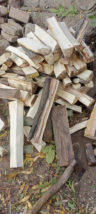 Oʻtin sotiladi oladiganlar tel qilsin maydalangan tayyor