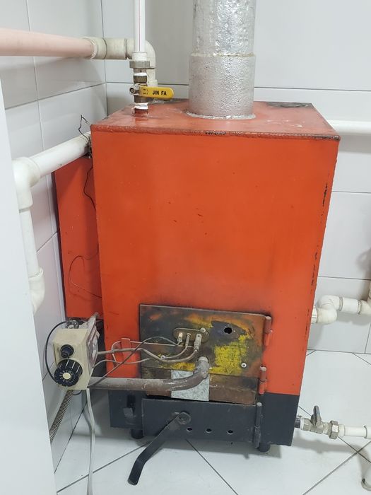 Katyol gazda utinda svet tentli